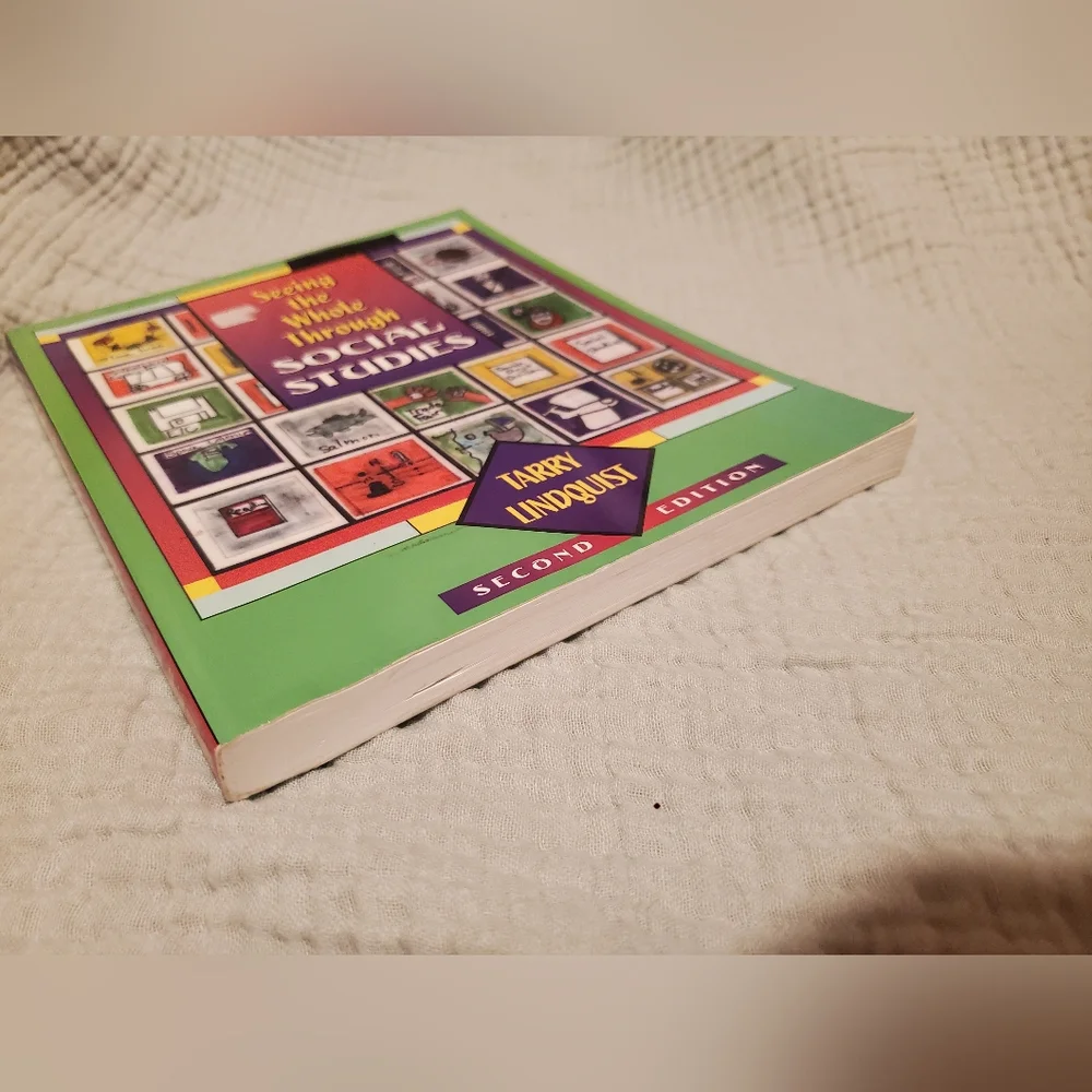 Seeing the Whole Through Social Studies by - Green Cover